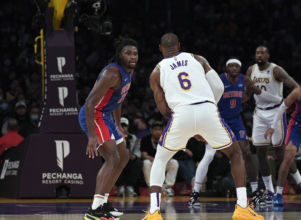 开云棋牌包含里程碑夜！萨克拉门托国王状态回暖，国王杯赛前刷纪录，质疑声仍在，数据趋势出现新变化的词条